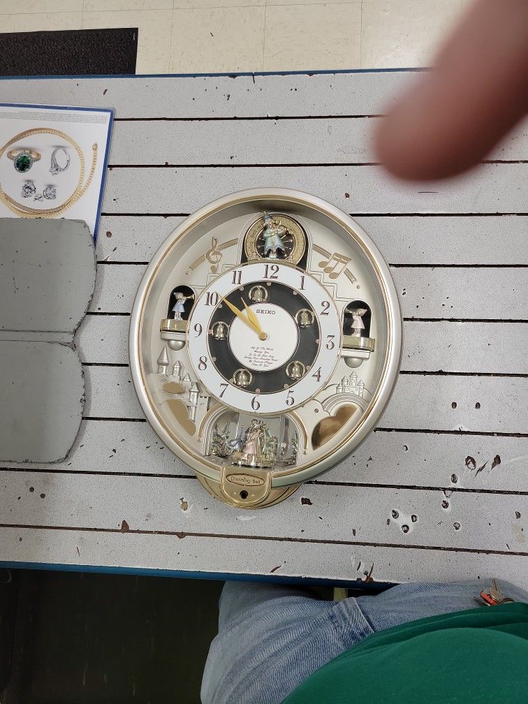 Seiko Musical Wall Clock