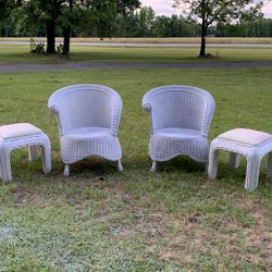 2 White Wicker Chairs With Side Tables 
