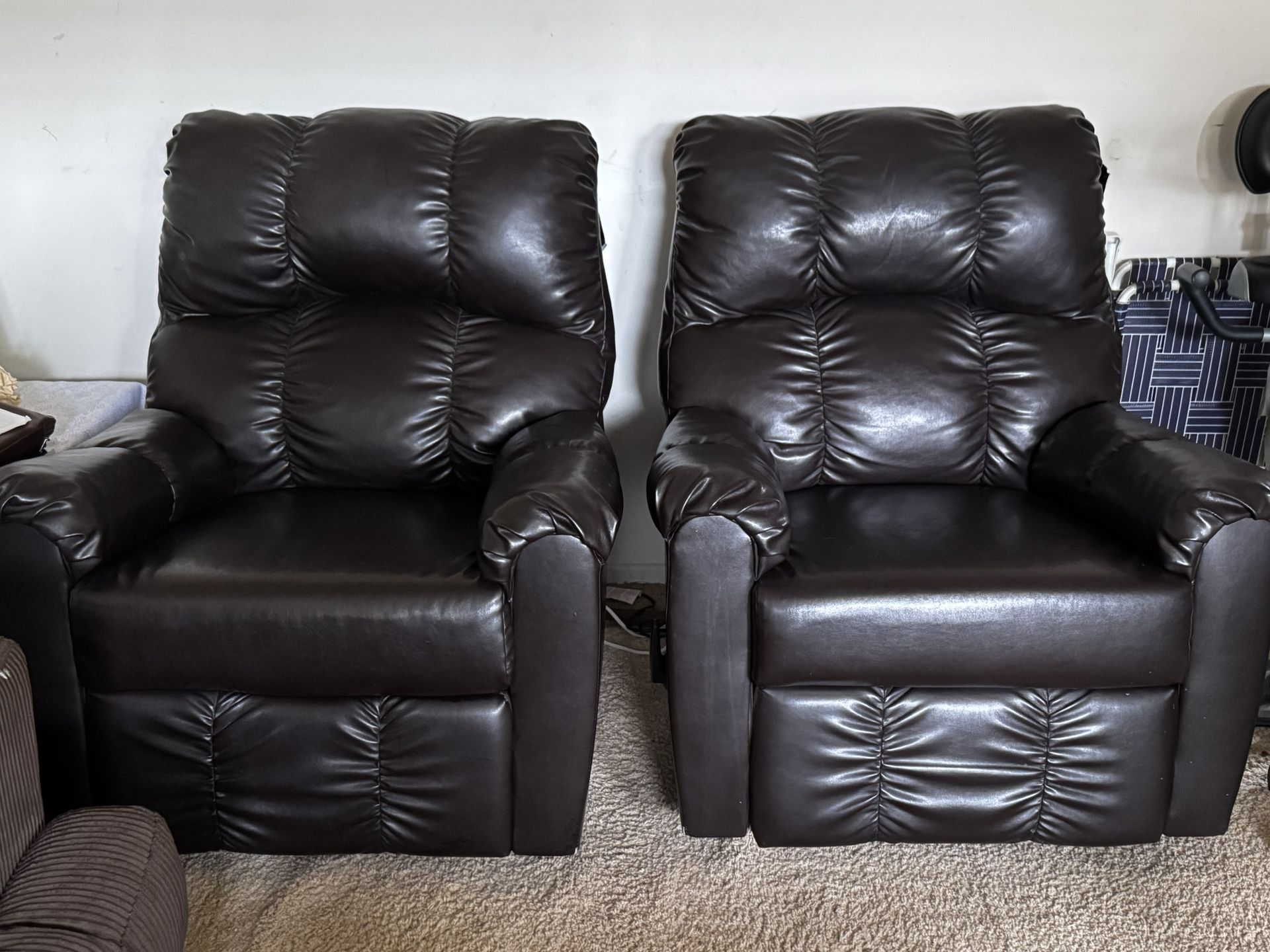 RECLINER Sofa