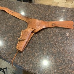 Vintage Leather Western Holster Great For Collectors Ready To Wear 
