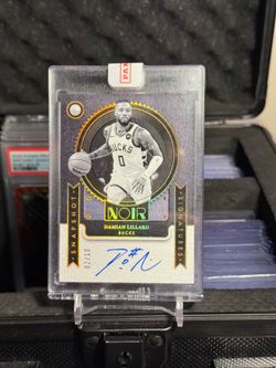 Damian Lillard Gold Auto /10