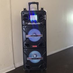Wireless Party Speaker - 4000 Wats - Rechargeable 