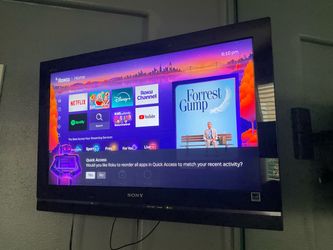 Sony tv Roku smart tv wall mount included