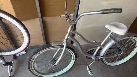 Beach cruiser 70$