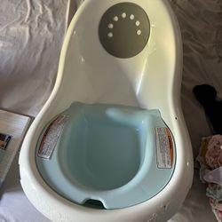 Fisher Price Baby To Toddler  Bath Tub