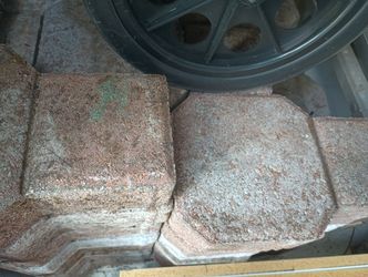 36 Sq. Ft. Of Pavers