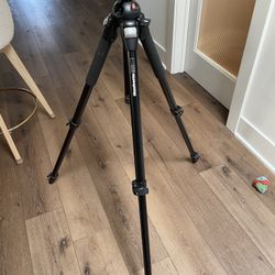 Manfretto 3021 Bpro Tripod Black Model