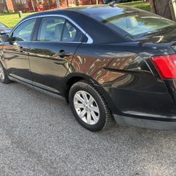2011 Ford Taurus