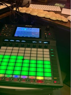 Akai Force  ( Excellent Condition)