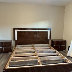 Modern King+ Bed Frame + Headboard + 2 Nightstands – Solid Wood