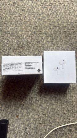Authentic Apple ear buds sealed 100 each