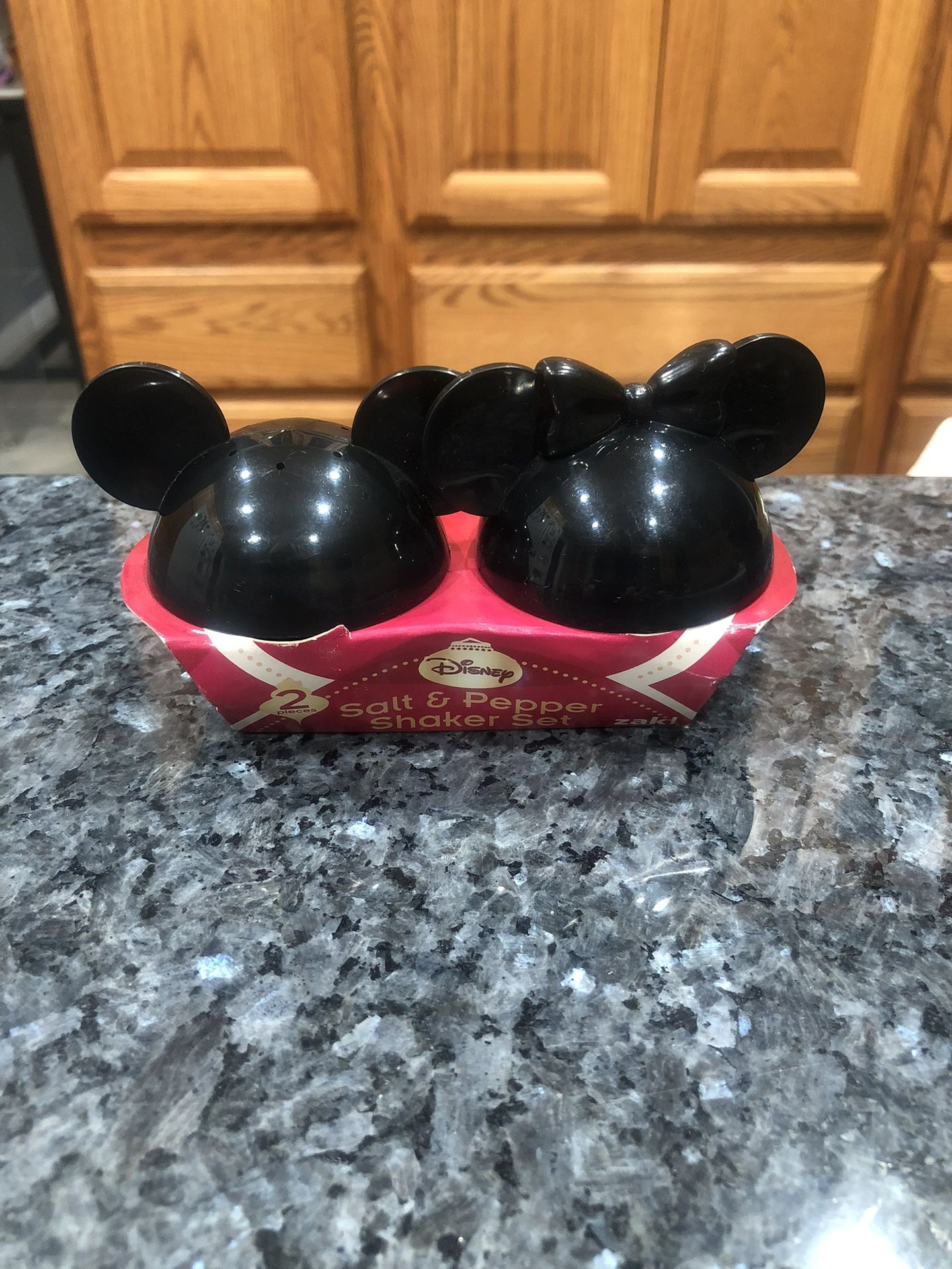 Disney Mickey And Minnie Mouse Black Ears Pair Of Salt And Pepper Shakers.  Brand New. In Original Packaging 