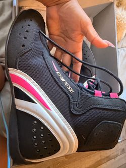 Dainese Motorshoe D1 Air Lady Motorcycle Shoes – Women’s Size 38 – Black/White/Fuchsia
