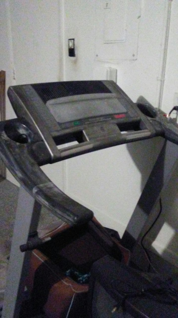 Reebok vista 8500 Treadmill