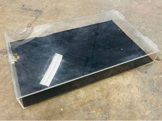 30” x 19” x 4” Locking Acrylic Display Case