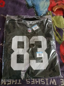 Darren Waller  is  #83 medium  raiders jersey