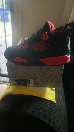 Jordan 4
