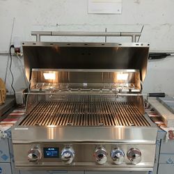 Barbecue Grills & Parillas