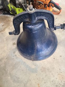Cast Iron Bicentennial Bell