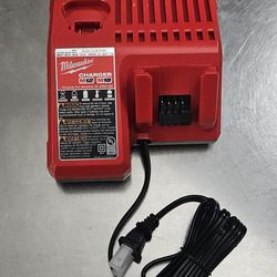 Milwaukee M18 and M12 battery charger (brand new)