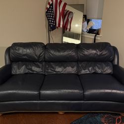 Luxury Leather Sofa - Excellent Condition! + Delivery Included