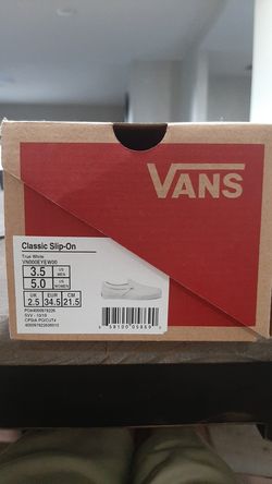 Classic Slip on Van's white size 5 US women 3.5 Men