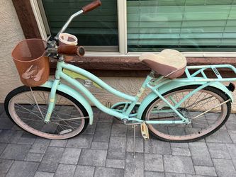 Huffy Nel Lusso Cruiser Bike