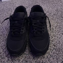 Triple Black Airmax 90