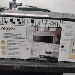 Whirlpool Low Profile Microwave/Vent hood New