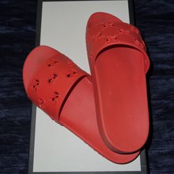 Gucci Men’s Rubber Slide