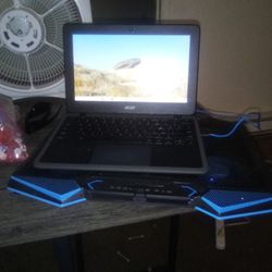 Chromebook With Cooling Stand