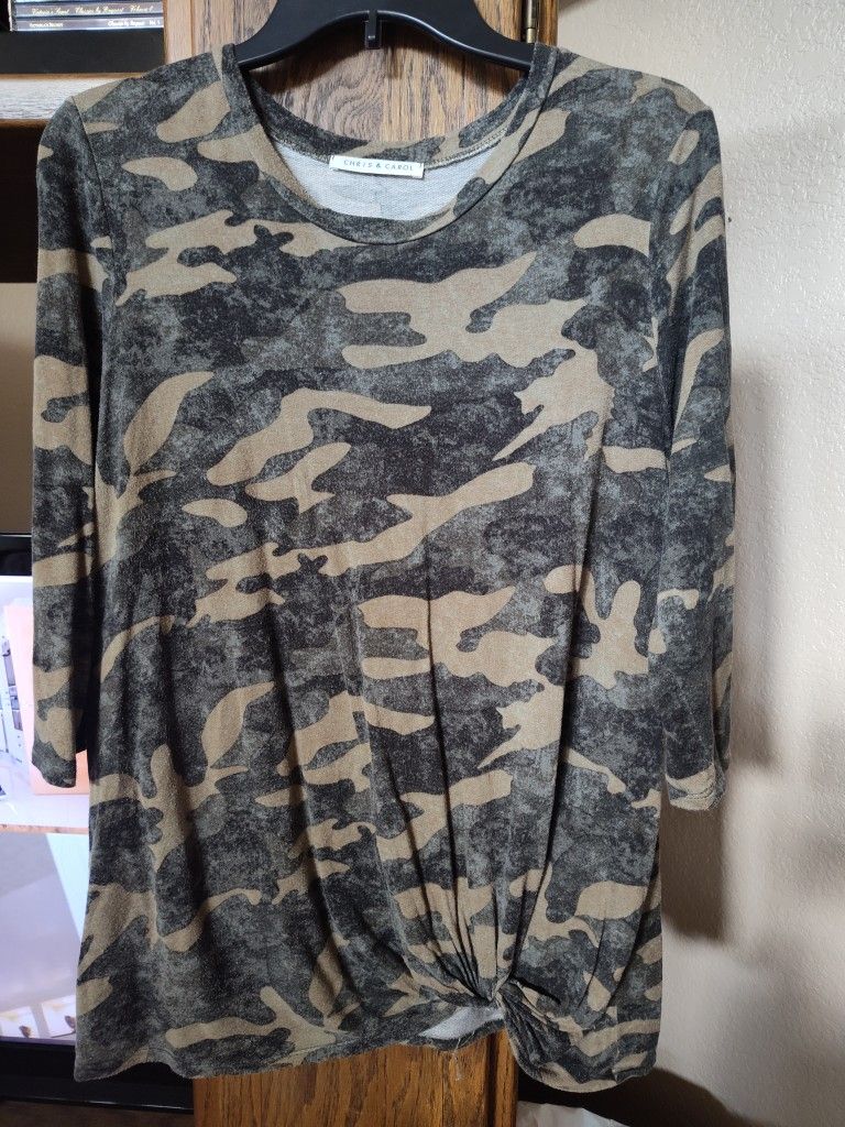 Women's Camo Shirt