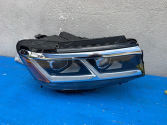 2020 2021 2022 2023 Volkswagen  Atlas RH Passenger Headlight ASSEMBLY OEM  DEFECTIVE LED