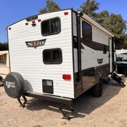 Forest River Wildwood FSX 2024 Plus A Thousand Trails Elite Camping Pass Worth $7k