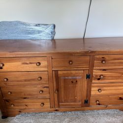 Used Furniture 