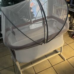 Baby Delight Beside Me Dreamer Bassinet 