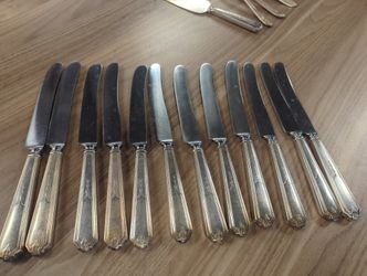 Set of 12 butter knives