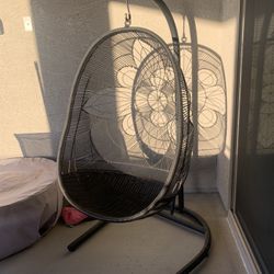 Egg Chair And Stand 