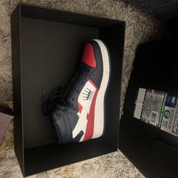 Tennis Shoes; TROOP Crown Mid ripple 