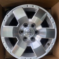 Set Of 4 OEM FJ Cruiser 17” Wheels Rims 