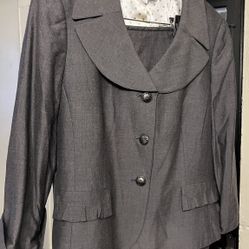 $60 Size 16 Grey Tahari Skirt Suit