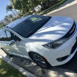 Chrysler Pacifica 2017 Limited 