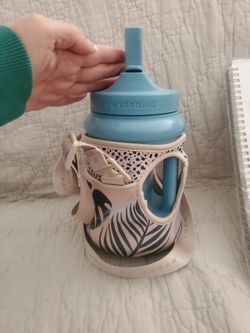 Mini Hydrojug For 20 Bucks Includes 2 Straps NEW