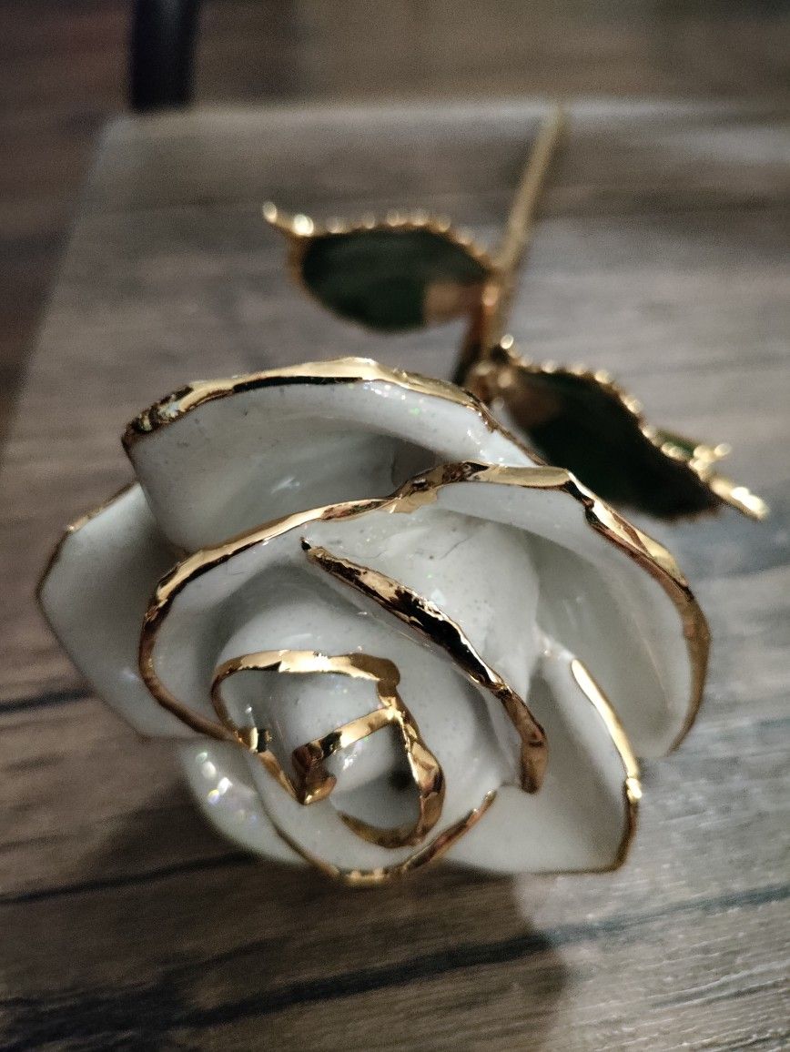 NEW 24K Gold Dipped Real Rose by Steven Singer Jeweler