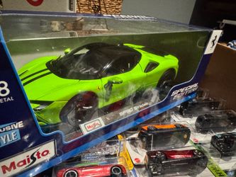 Maisto 1/18