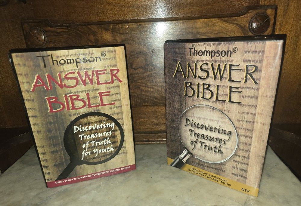 Thompson Answer Bible Set Hardback KJV & NIV