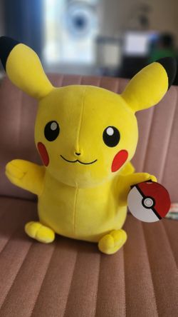 Pokémon Pikachu Plush 14" Toy Factory Brand New With Tags