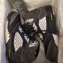 Air Jordan 5 Retro