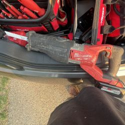 Milwaukee Super Sawzall Needs Work