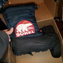 Sorel boys winter boots